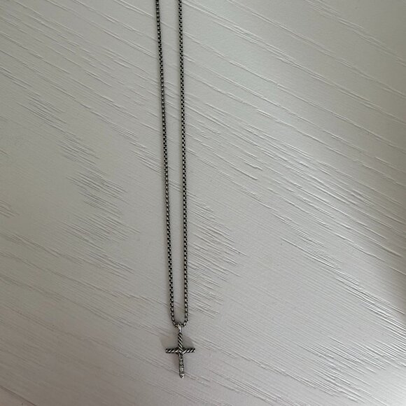 David Yurman Petite X Cross Necklace with chain - Picture 1 of 7